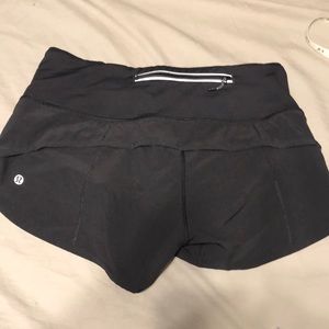 Great used condition size 4 Lululemon shorts